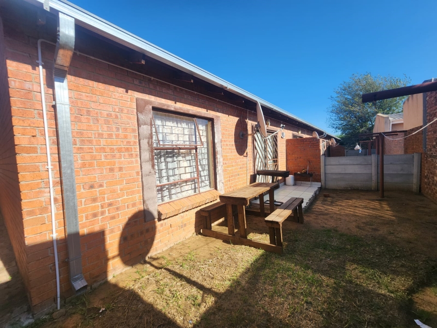 2 Bedroom Property for Sale in Reitzpark Free State